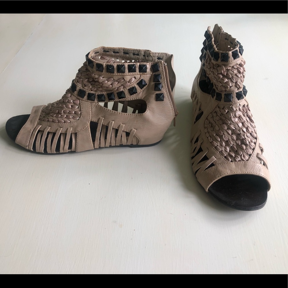 Deena & Ozzy Booties